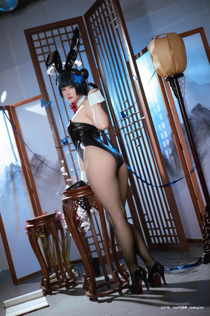屿鱼Yukako-蔚蓝档案-龙华妃咲兔女郎[40P] 小姐姐 预览3图
