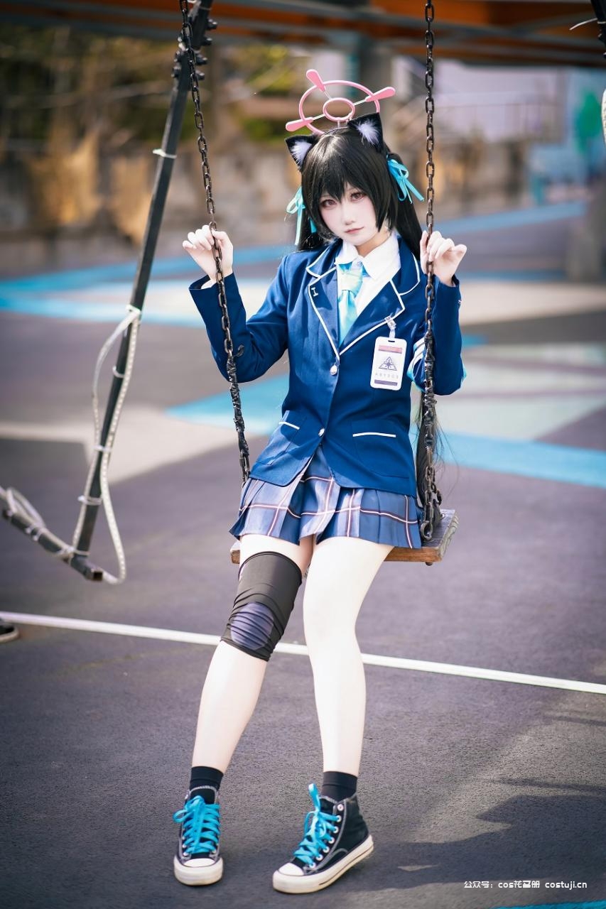 lunananya-蔚蓝档案-黑见芹香[25P] 小姐姐 预览2图