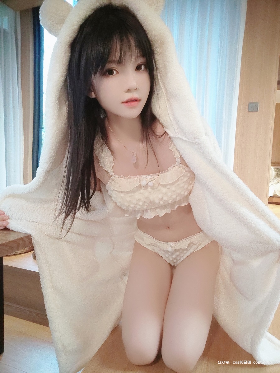 桜桃喵-糯米小圆子[30P] 小姐姐 预览1图