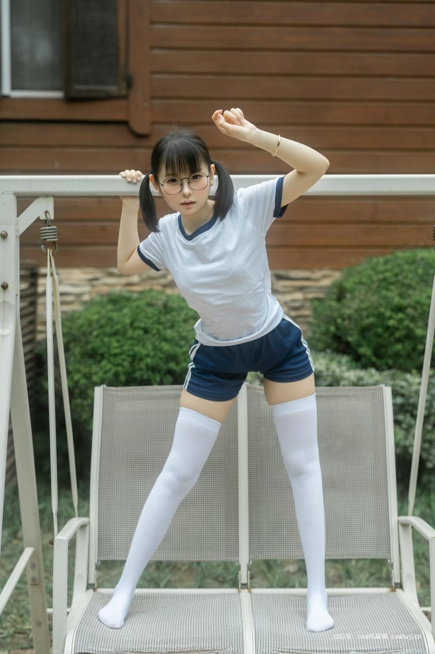 幼水铃衣-温泉体操服[85P] 小姐姐 预览1图