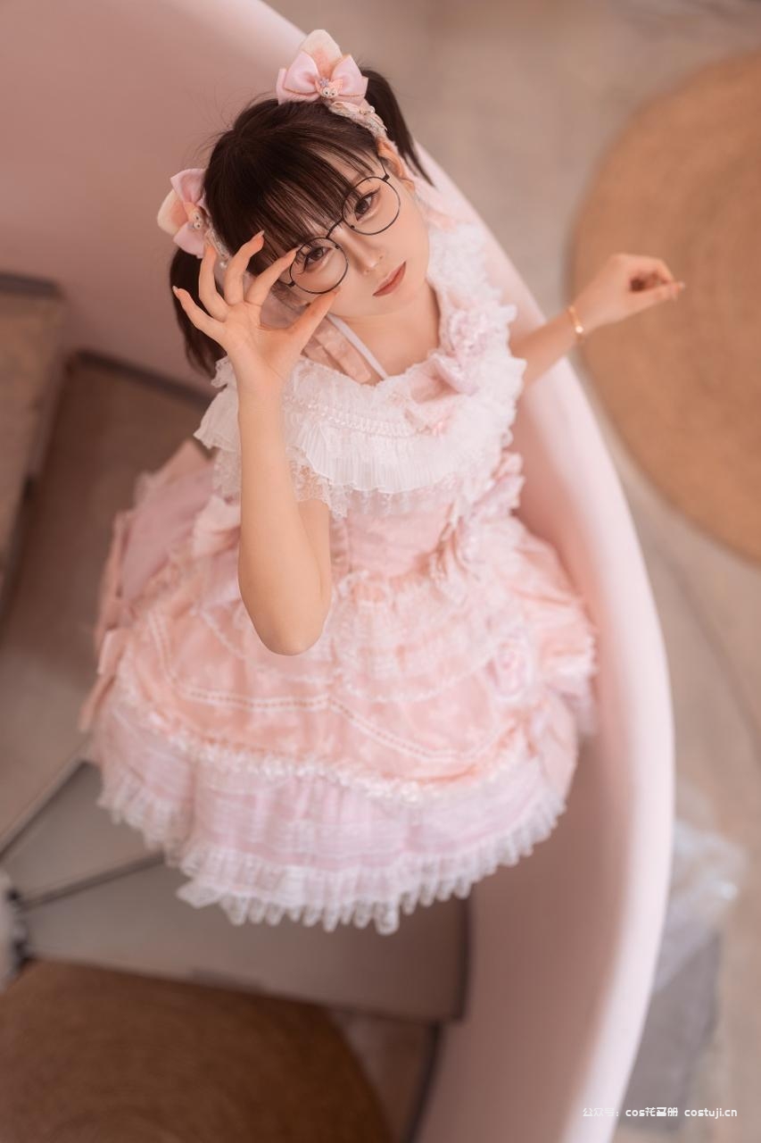 幼水铃衣-小蛋糕加JK[30P+1V] 小姐姐 预览2图