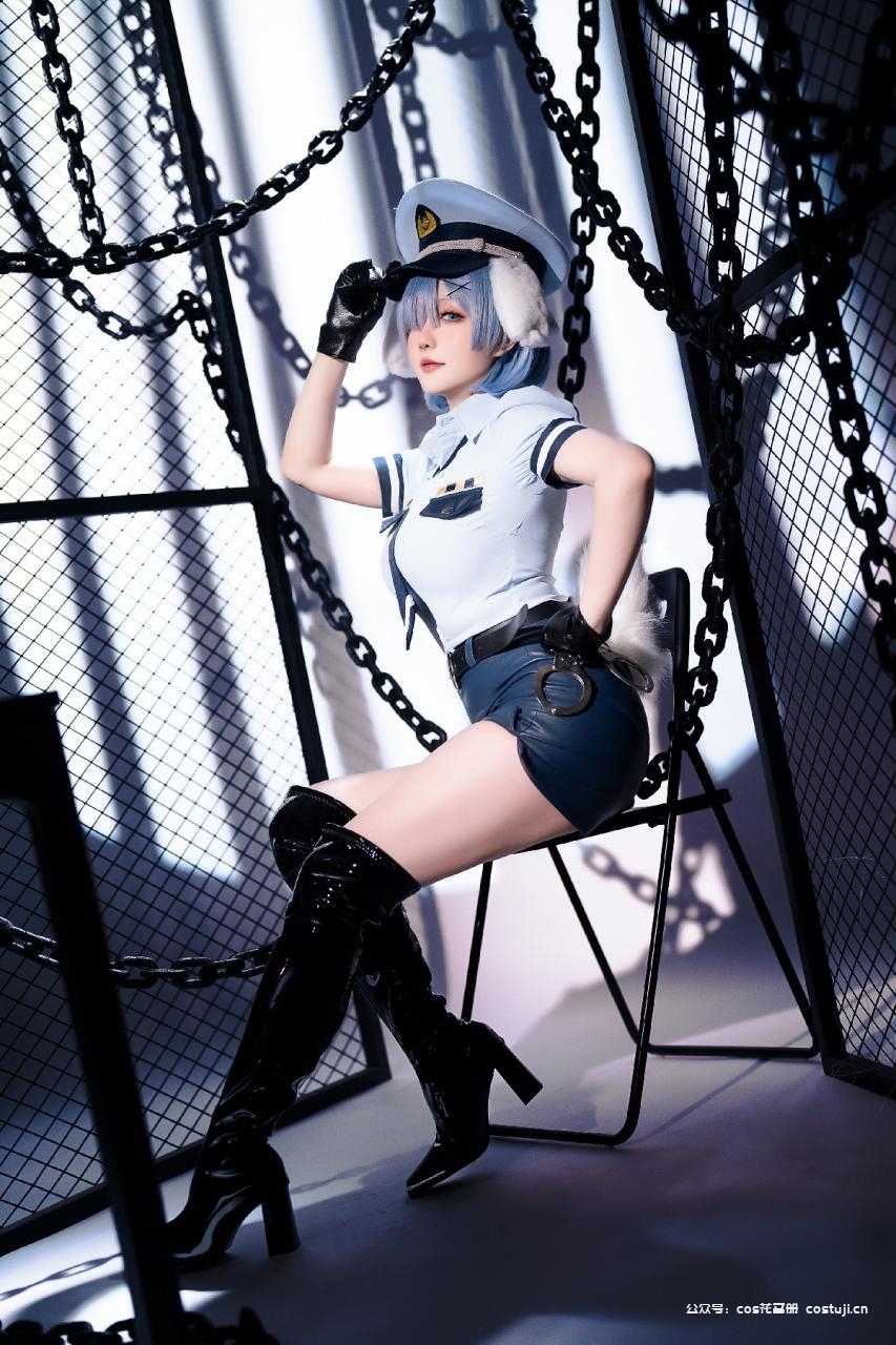 蕾姆 狗耳警官.jpg