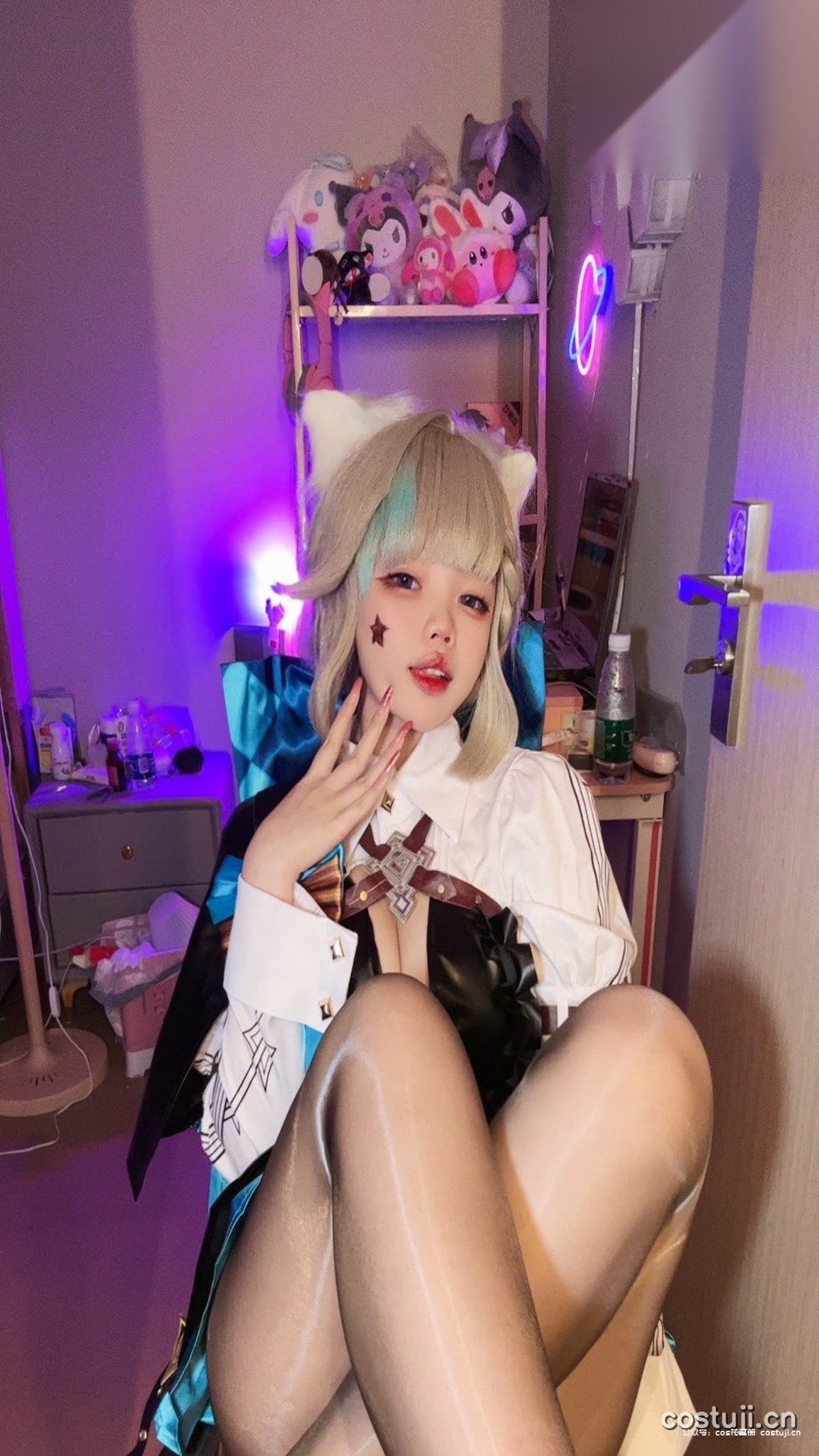 小瑶幺幺 – 全套27期套图&视频[8.7G-2025.10][网盘持续自动更新]