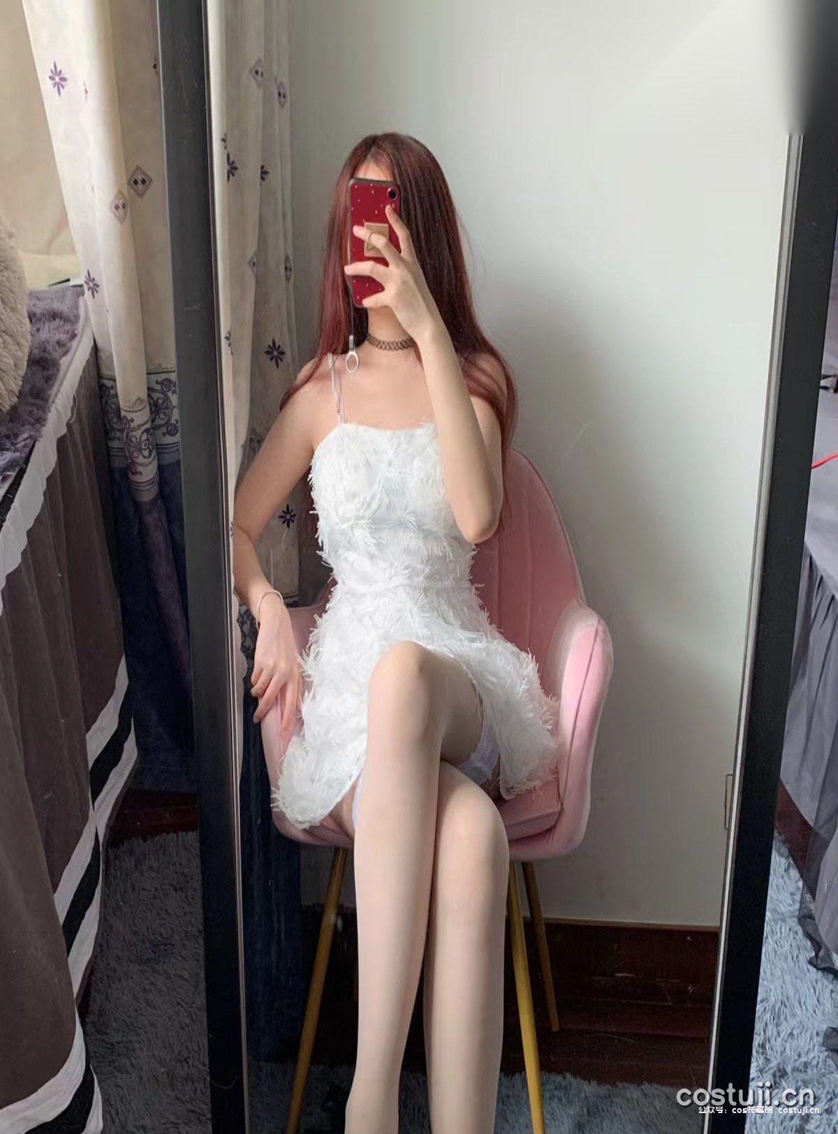 提袜少女 – 朋友圈收费系列套图&视频[网盘持续自动更新]